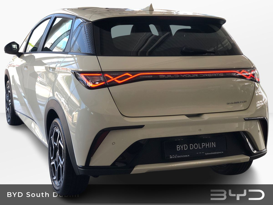 2026 BYD Dolphin - image 4