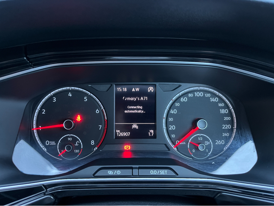 2020 Volkswagen T-Cross R-LINE 1.0 TSI PETROL MANUAL //SAT NAV//ADAPTIVE CRUISE CONTROL//REVERSE CAMERA// €18,950