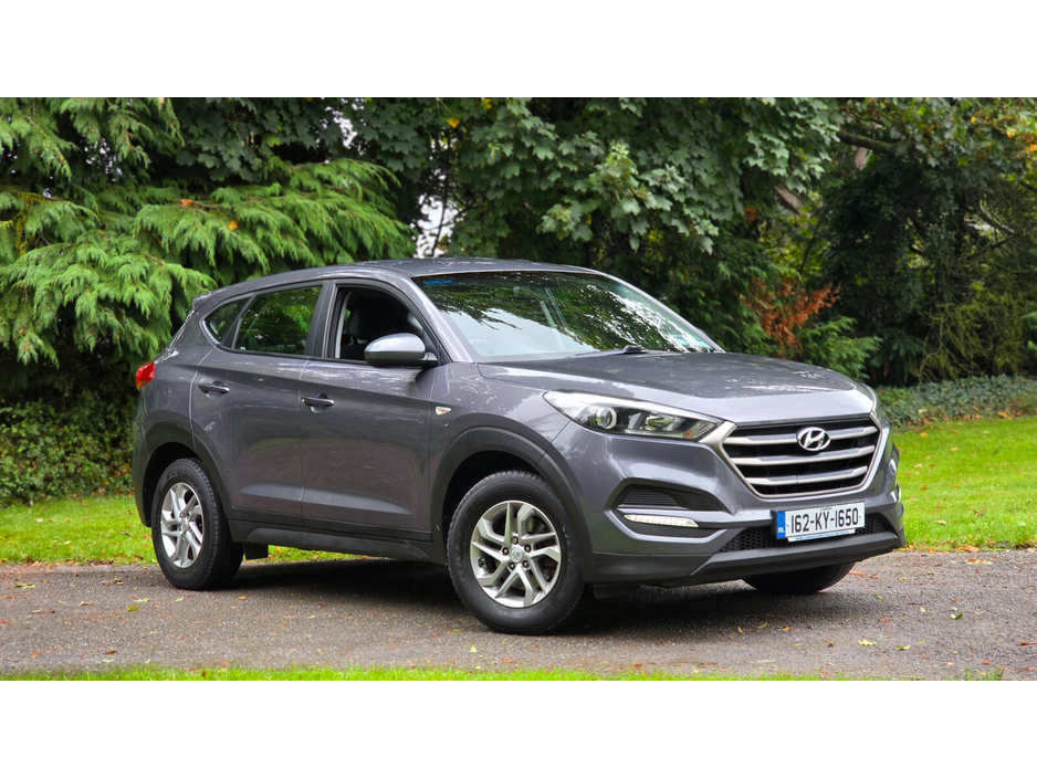 2016 Hyundai Tucson - image 2