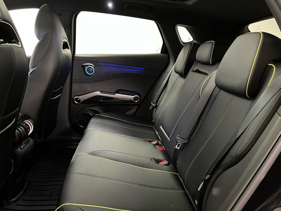 2025 BYD ATTO 3 - image 8