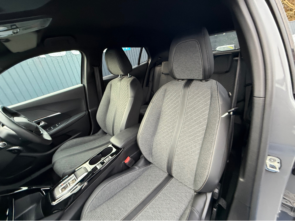 2024 Peugeot 2008 ALLURE - ELECTRIC - AUTO - 12M WARRANTY - CAR: 1601