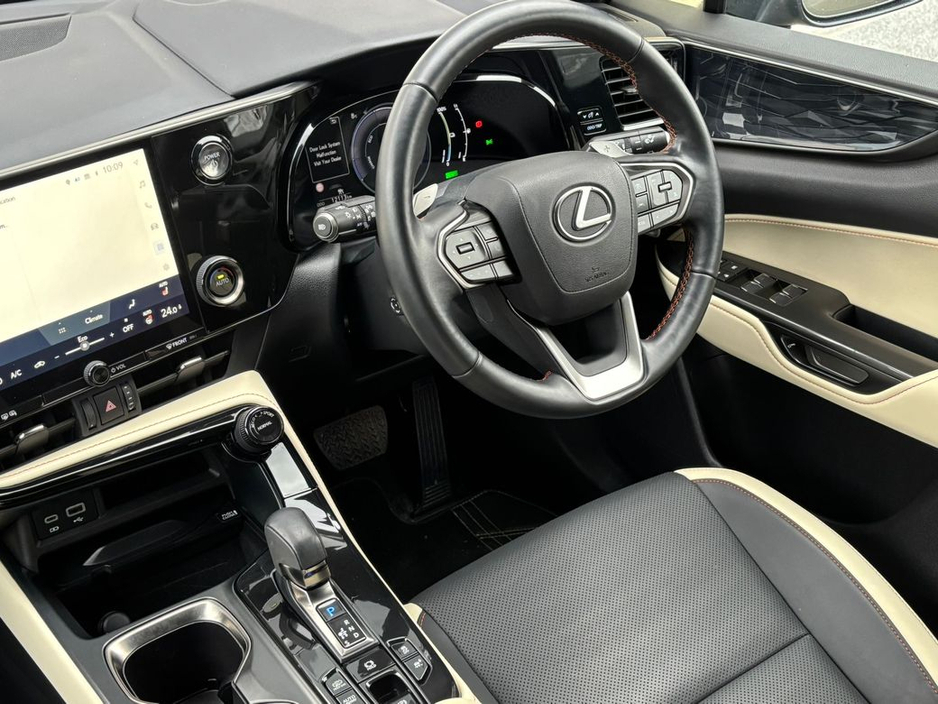 2024 Lexus NX 450 h+ Executive AWD PHEV, Only 12km €59,990