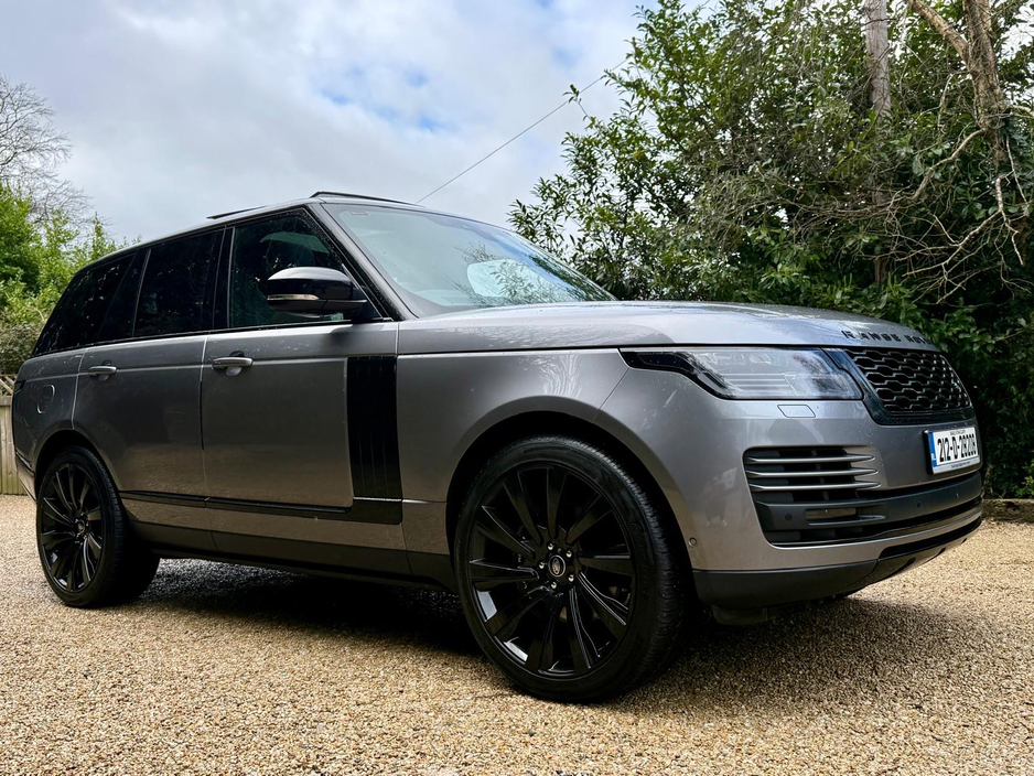 2021 Land Rover Range Rover - image 3
