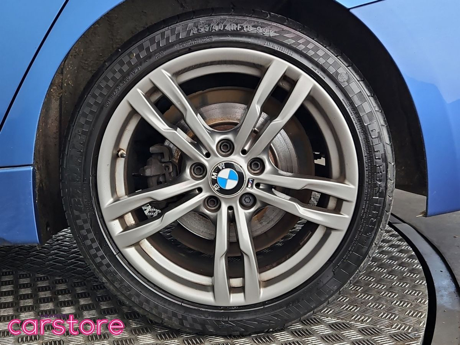 2016 BMW 3 Series - image 14