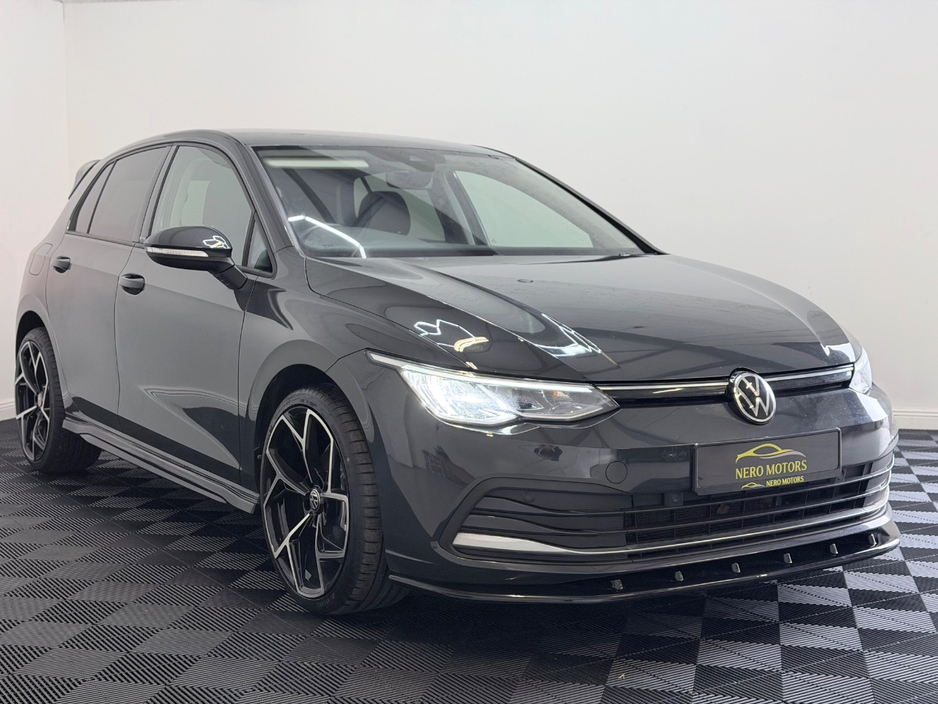 2021 Volkswagen Golf - image 2