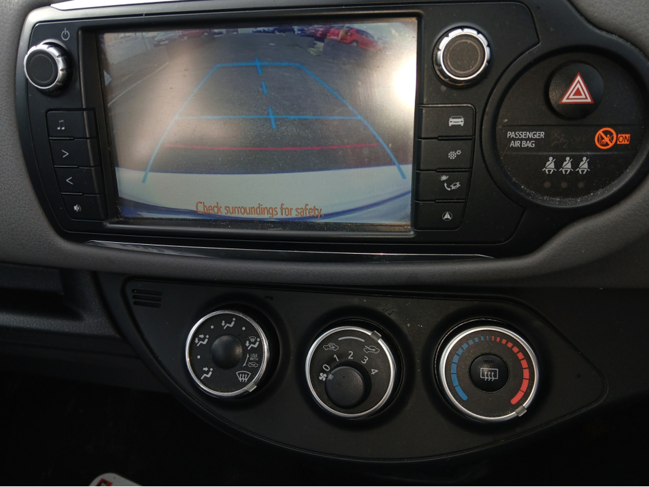 2016 Toyota Yaris 1.0 LUNA : REV Camera : Alloys / Fogs : €9,950