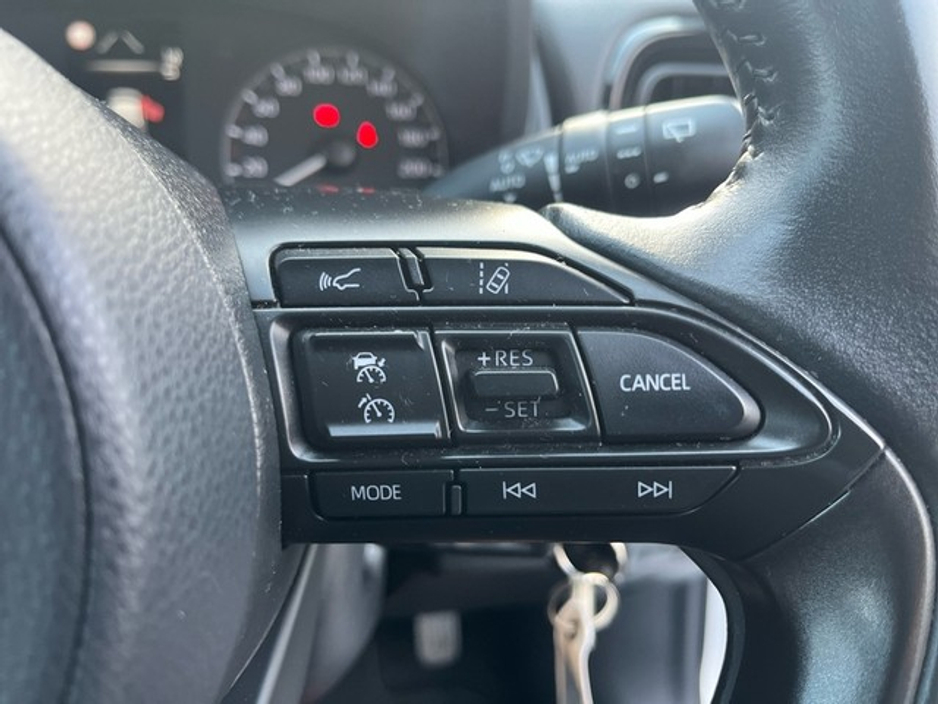 2021 Toyota Yaris 1.0 LUNA 4DR