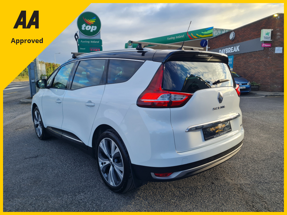 2017 Renault Grand Scenic - image 4