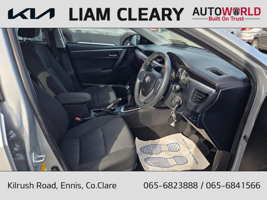 2015 Toyota Corolla - image 10