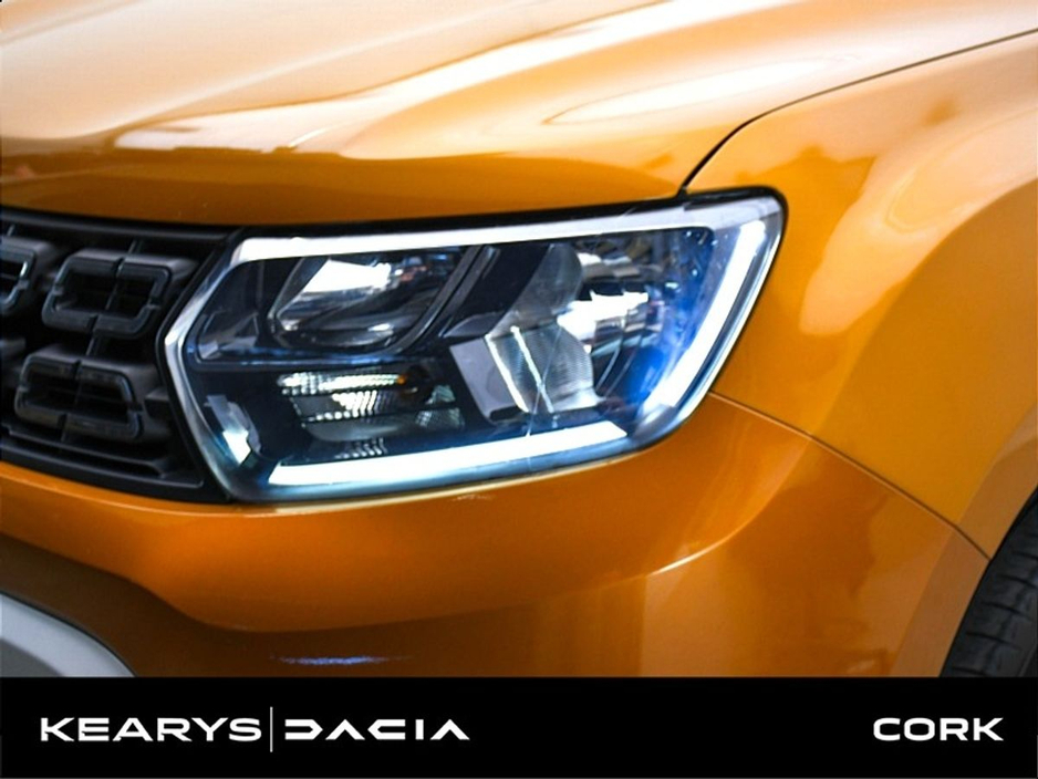 2020 Dacia Duster - image 16