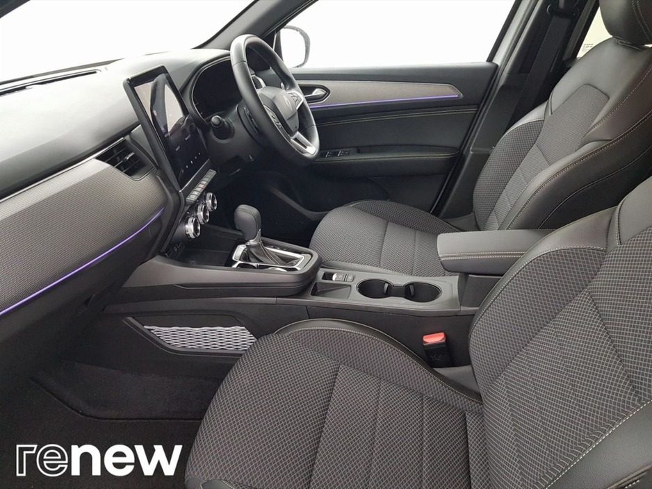 2024 Renault Arkana - image 5