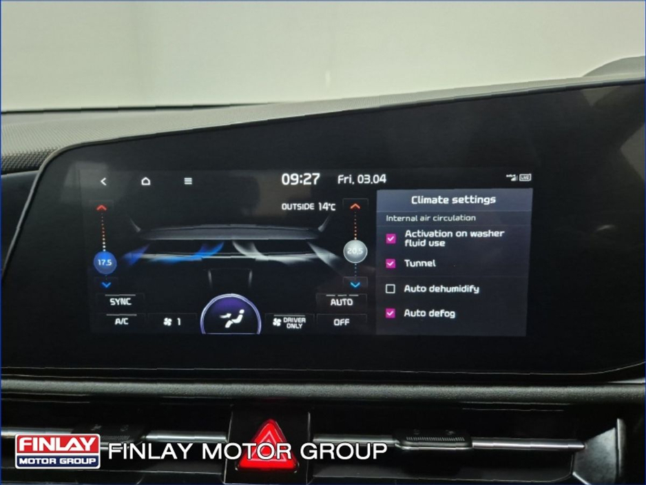 2023 Kia Niro - image 26