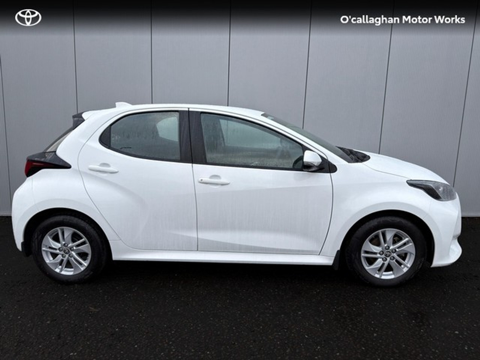 2024 Toyota Yaris 1.5 LUNA 4DR €26,950