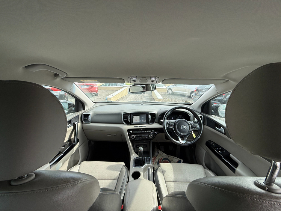 2017 Kia Sportage - image 9