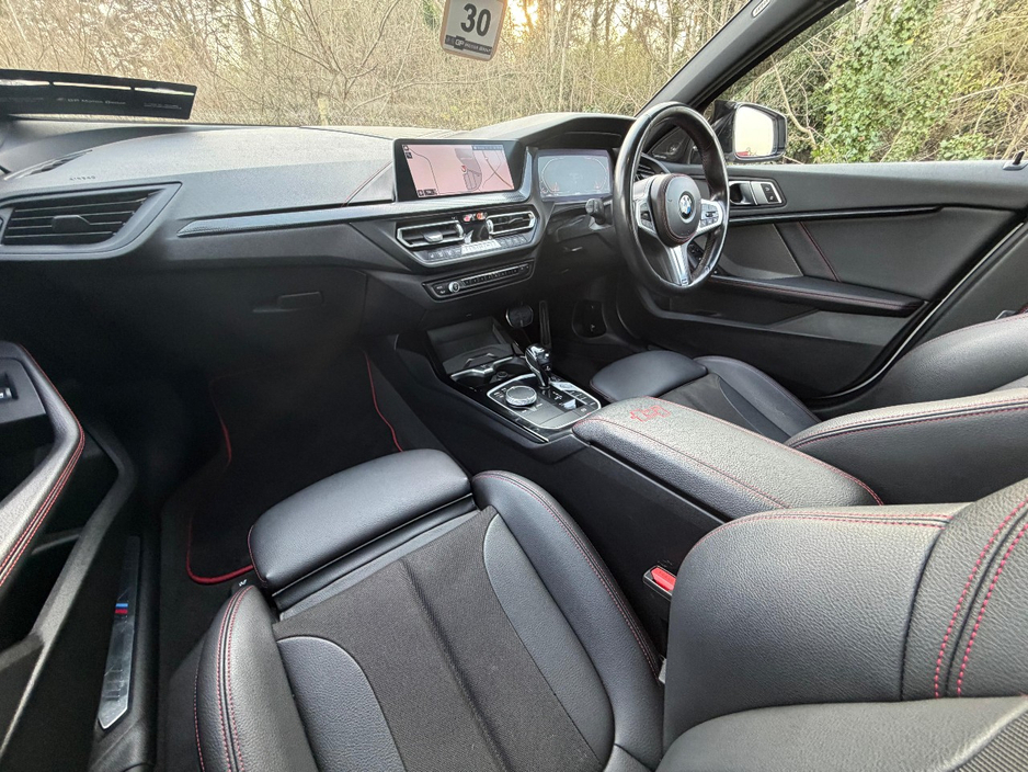 2021 BMW 1 Series - image 17