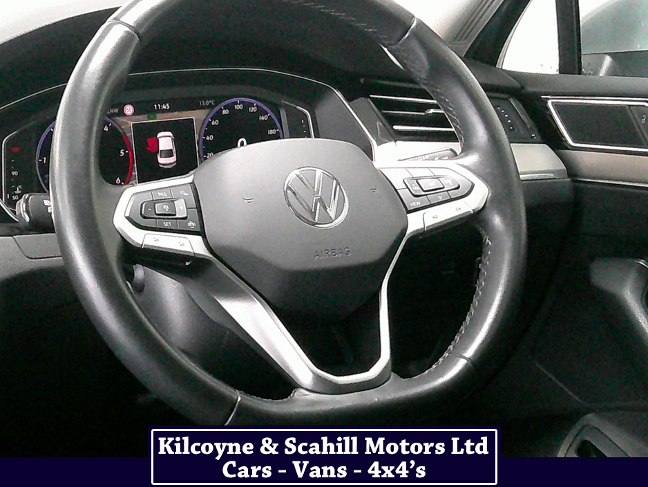 2022 Volkswagen Passat - image 16