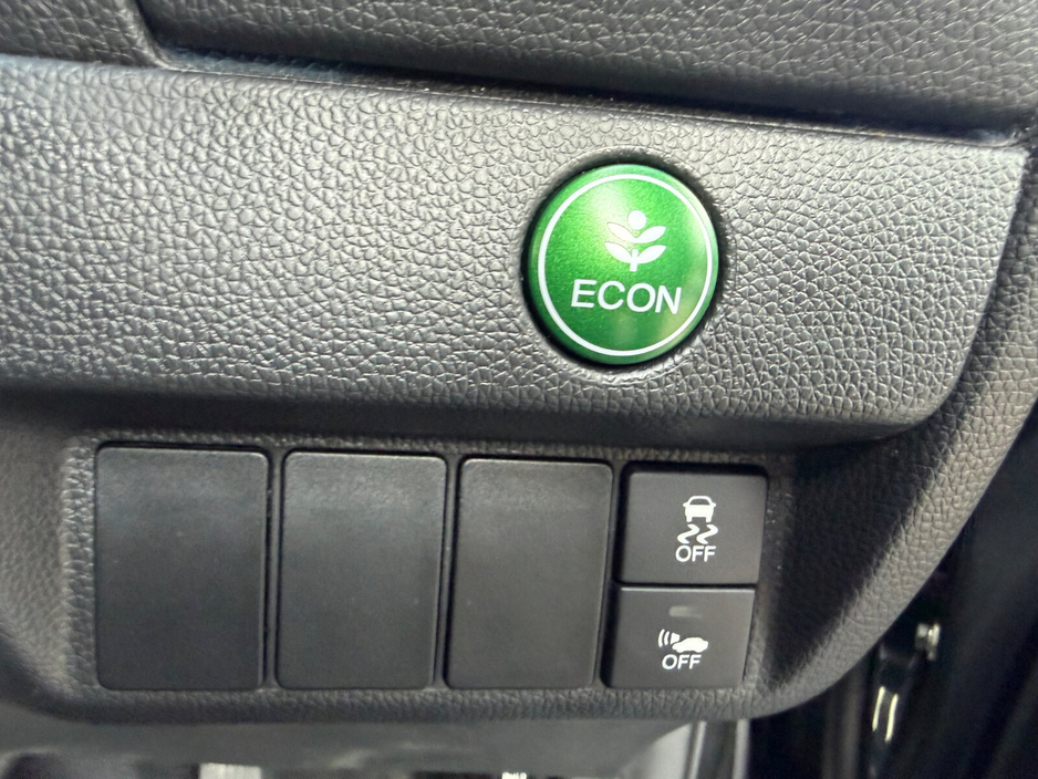 2018 Honda Fit - image 16