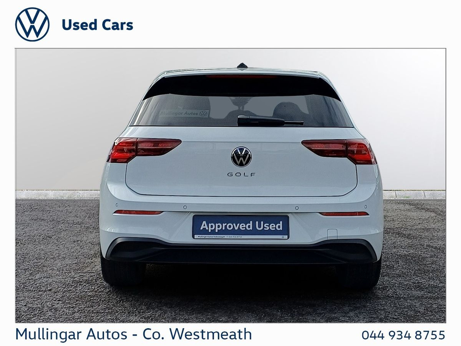 2024 Volkswagen Golf - image 13