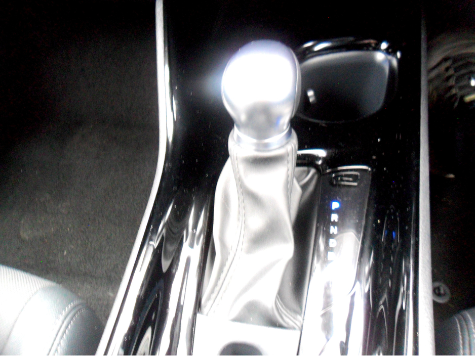 2023 Toyota C-HR - image 15