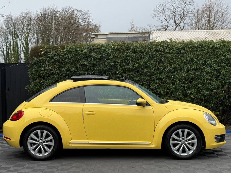 2014 Volkswagen Beetle DESIGN 1.2 TSI // OPENING PAN ROOF // LEATHER HEATED SEATS // PARKING SENSORS €11,950