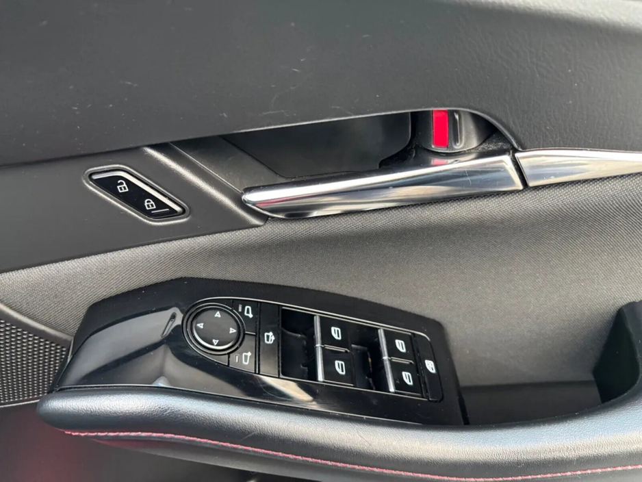 2023 Mazda CX-30 2.0P MHEV 122ps HOMURA €23,850