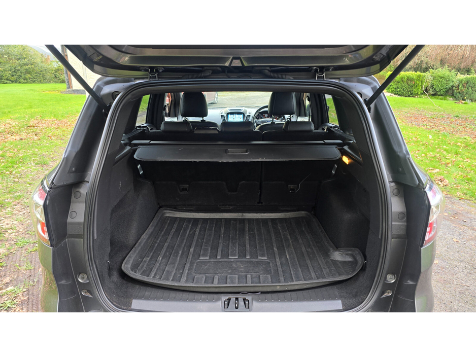 2017 Ford Kuga - image 14