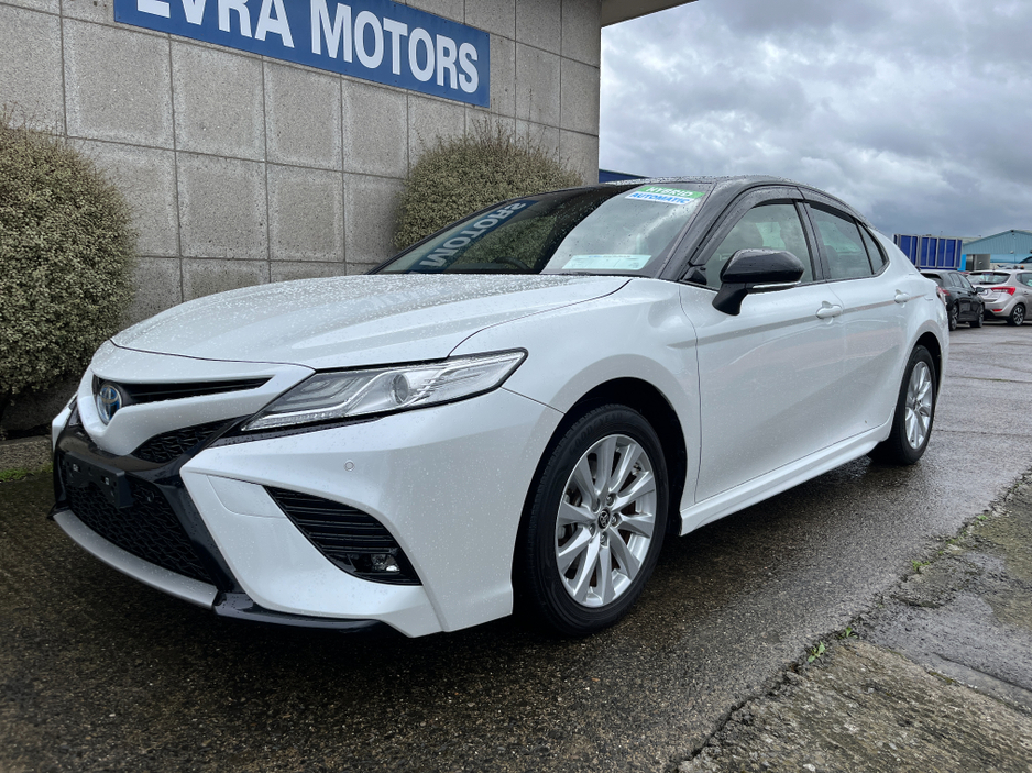 2020 Toyota Camry - image 5