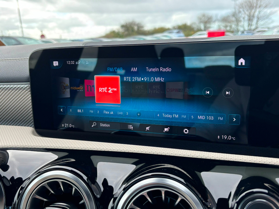 2022 Mercedes-Benz CLA Class 250e Coupe Progressive €27,995