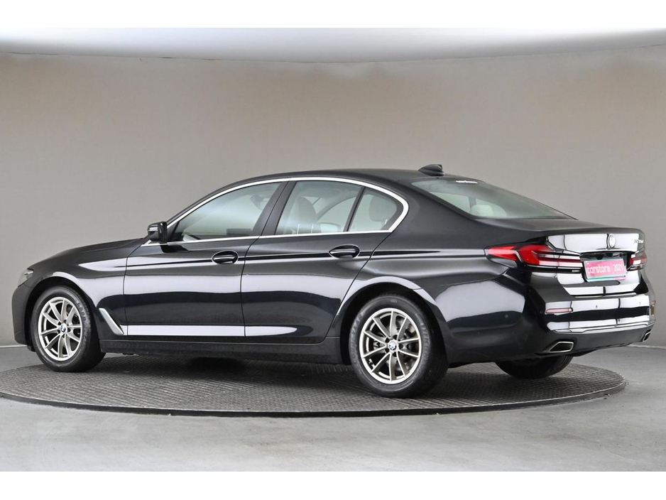 2021 BMW 5 Series - image 6