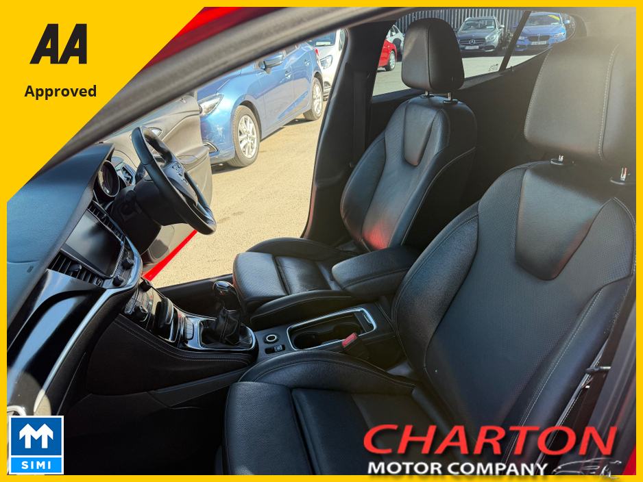 2016 Opel Astra - image 14