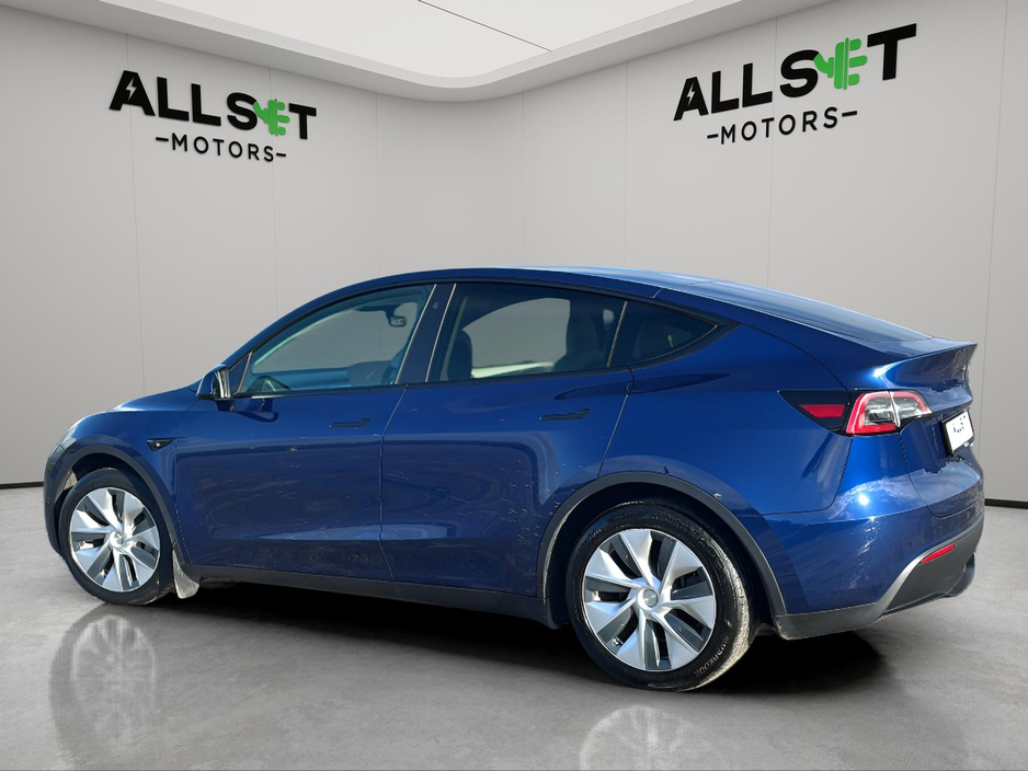 2022 Tesla Model Y - image 4