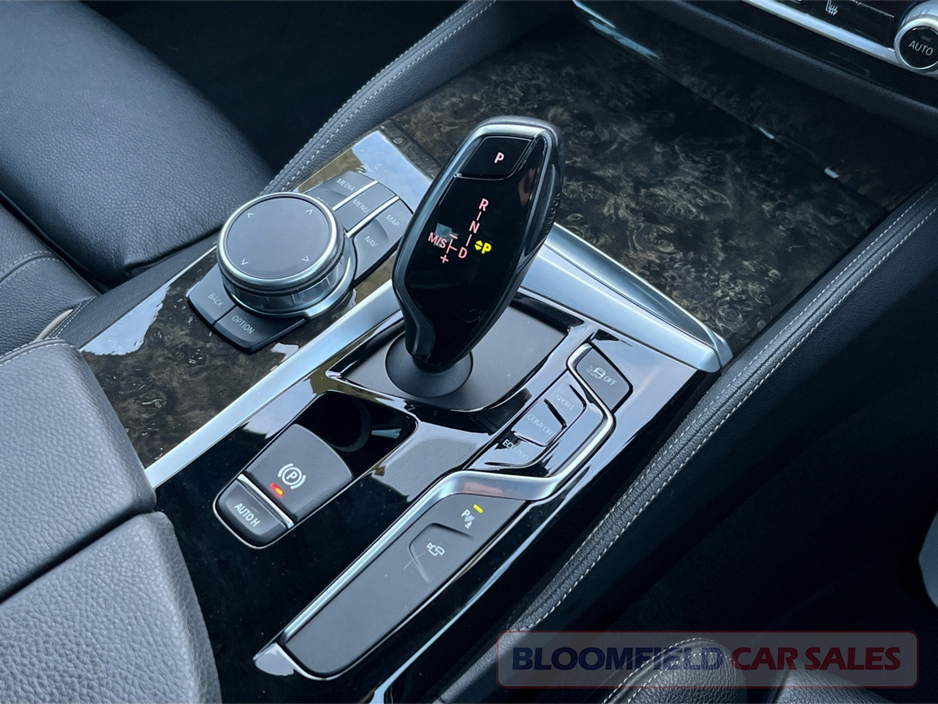 2017 BMW 5 Series MSPORT , AUTO // LOW MILEAGE €26,950