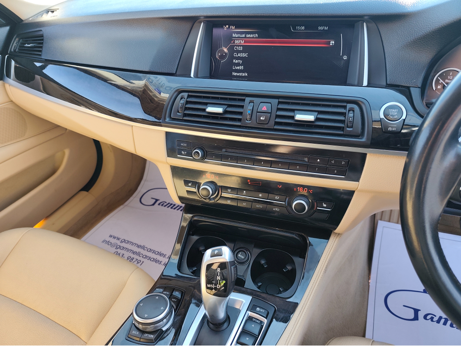 2015 BMW 5 Series - image 12