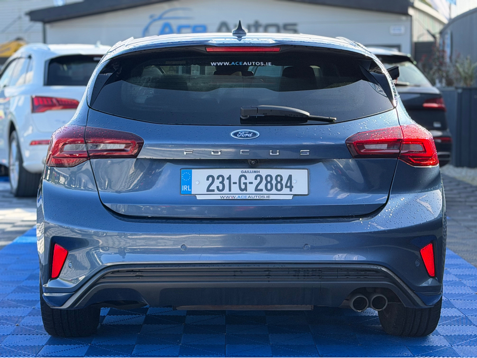 2023 Ford Focus - image 6