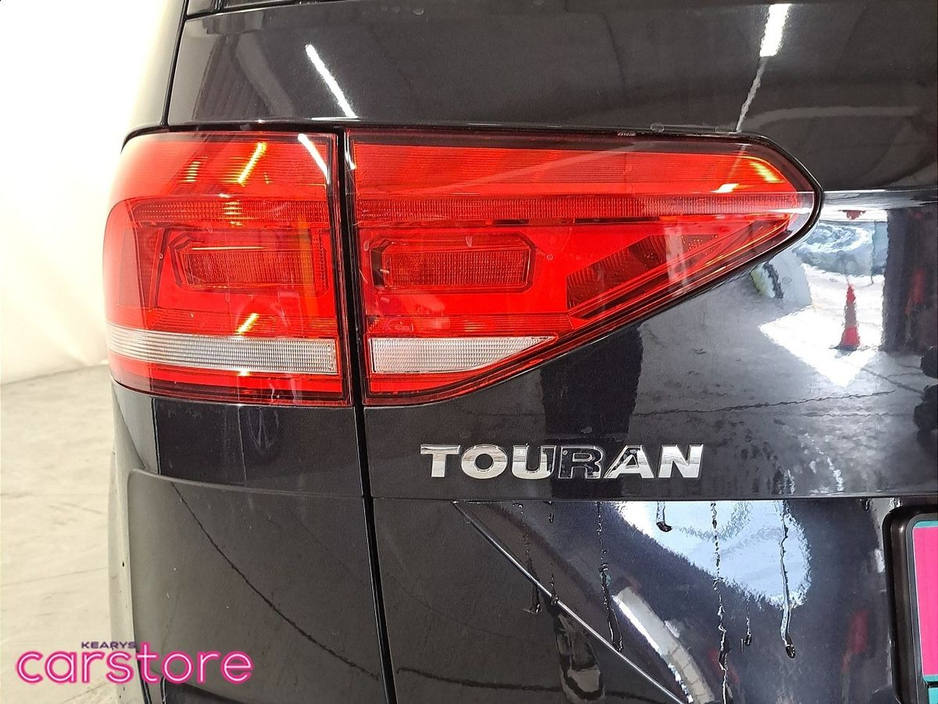 2016 Volkswagen Touran - image 21