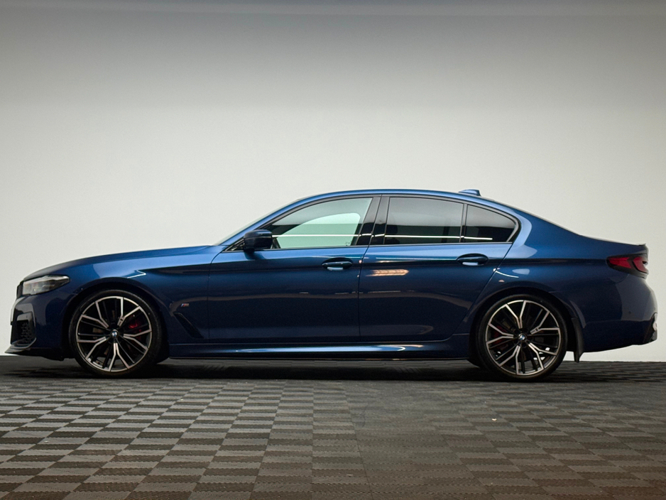 2021 BMW 5 Series - image 4