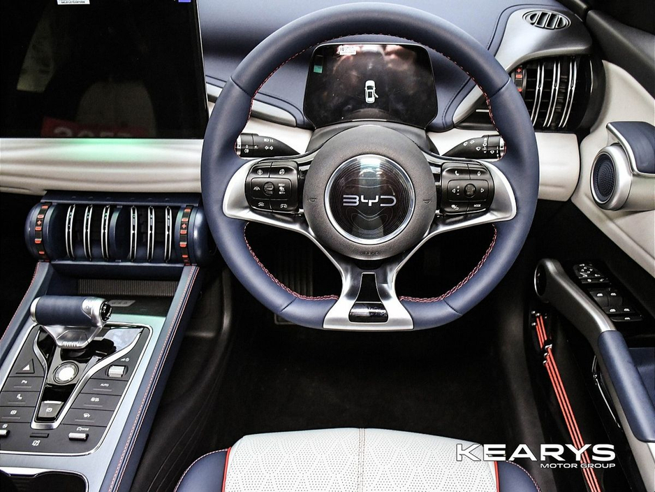 2024 BYD ATTO 3 - image 25