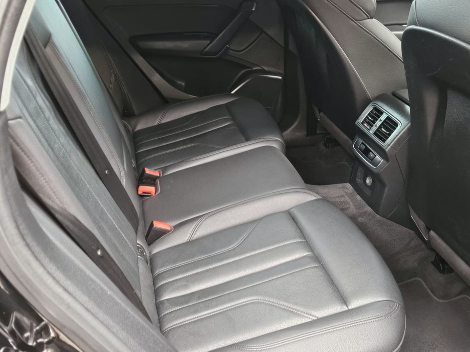 2020 Audi Q5 - image 10