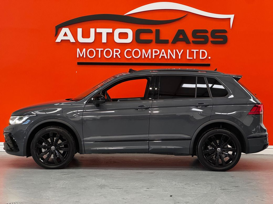 2024 Volkswagen Tiguan - image 7