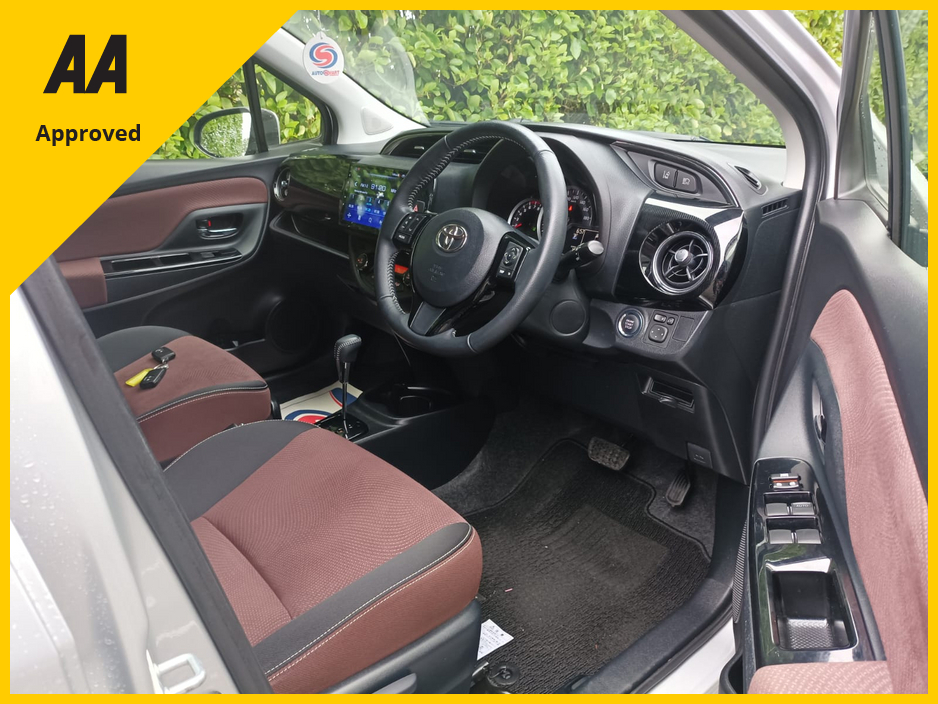 2017 Toyota Yaris TOP SPEC ULTIMA 1.3 PETROL AUTOMATIC WITH ONLY 23,136kms FACTORY IMMOBILISER PROXIMITY KEYS PUSH BUTTON START MULTI FUNCTION STEERING WHEEL REVERSE CAMERA ANDROID AUTO & APPLE CAR PLAY 2 YEARS NCT €13,995