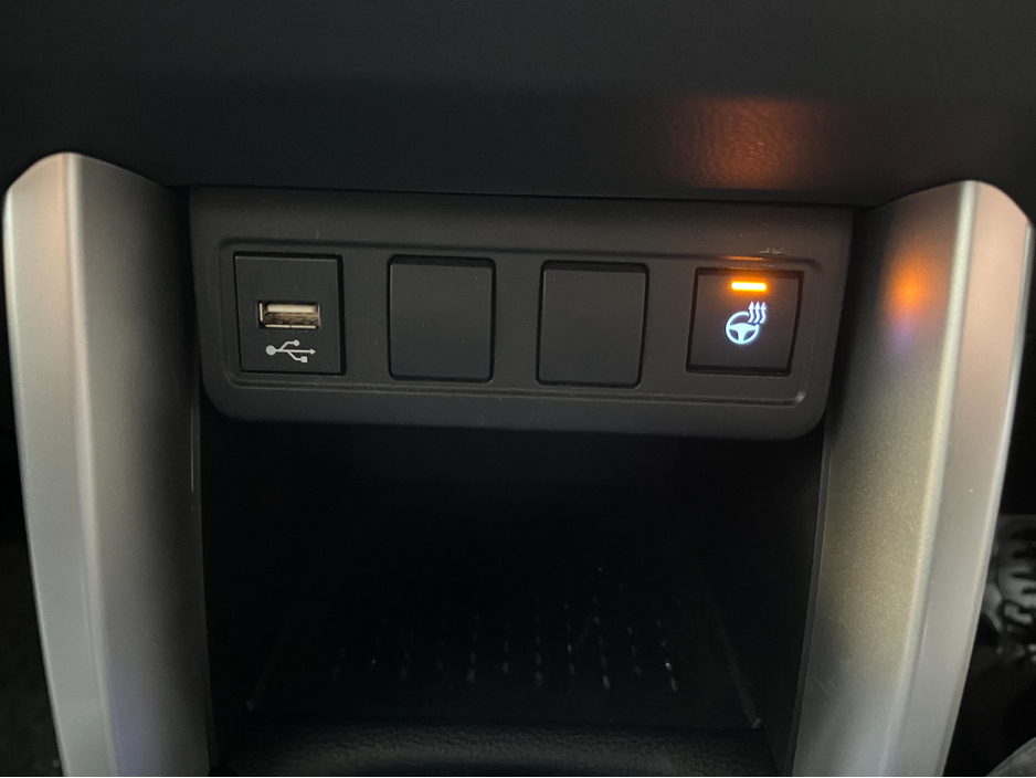 2023 Toyota Corolla - image 18