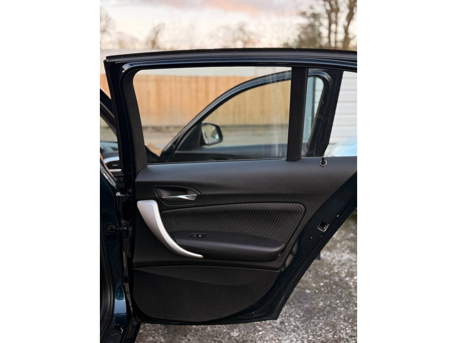 2013 BMW 1 Series - image 32