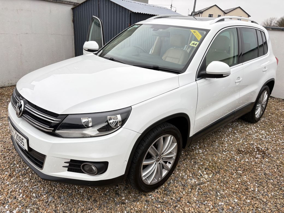 2014 Volkswagen Tiguan - image 9