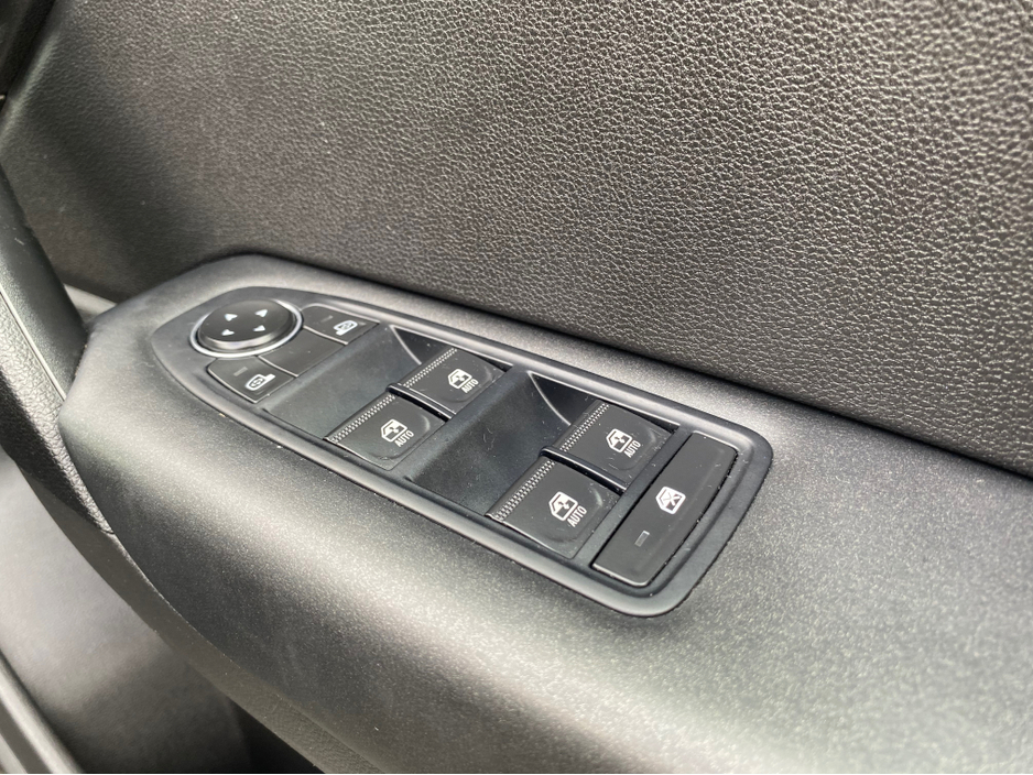 2022 Renault Captur - image 15