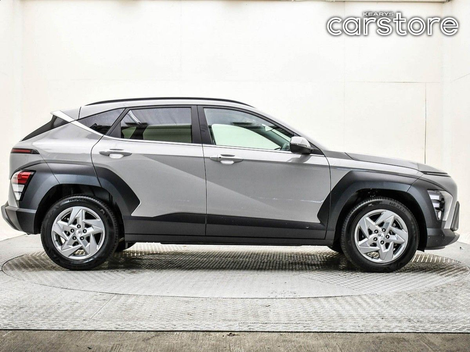 2024 Hyundai Kona - image 7