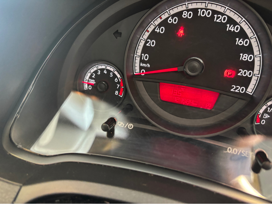 2019 Volkswagen up! - image 5