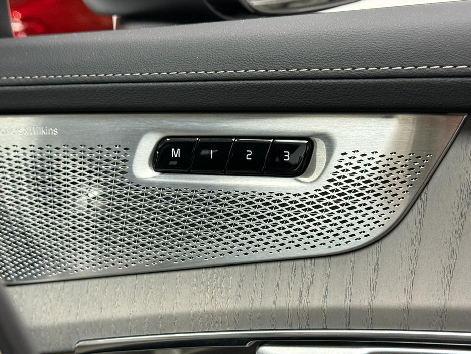 2022 Mercedes-Benz EQC - image 16