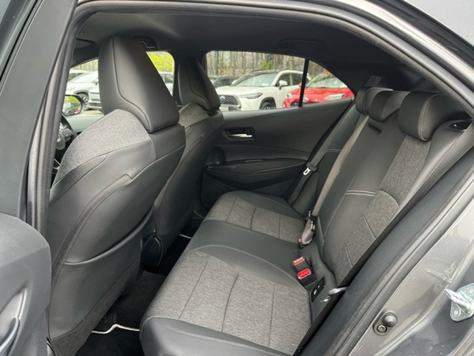 2024 Toyota Corolla - image 7