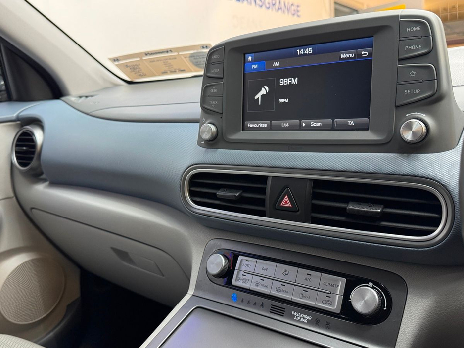 2019 Hyundai Kona Kona EV 64 kWh €17,995