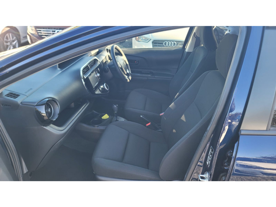 2019 Toyota Aqua - image 14